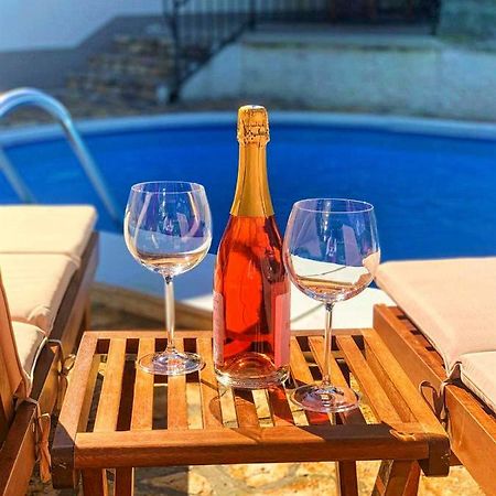 Holiday Home Deni Roč エクステリア 写真