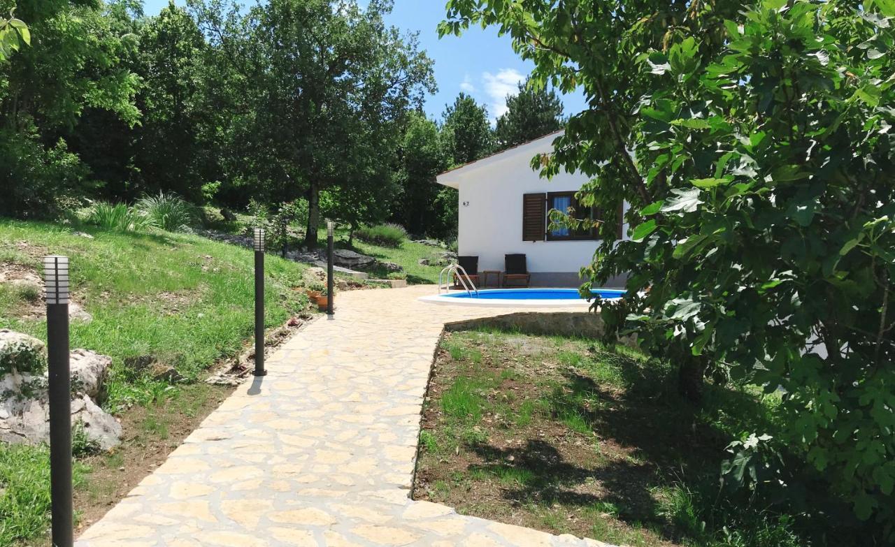 Holiday Home Deni Roč エクステリア 写真