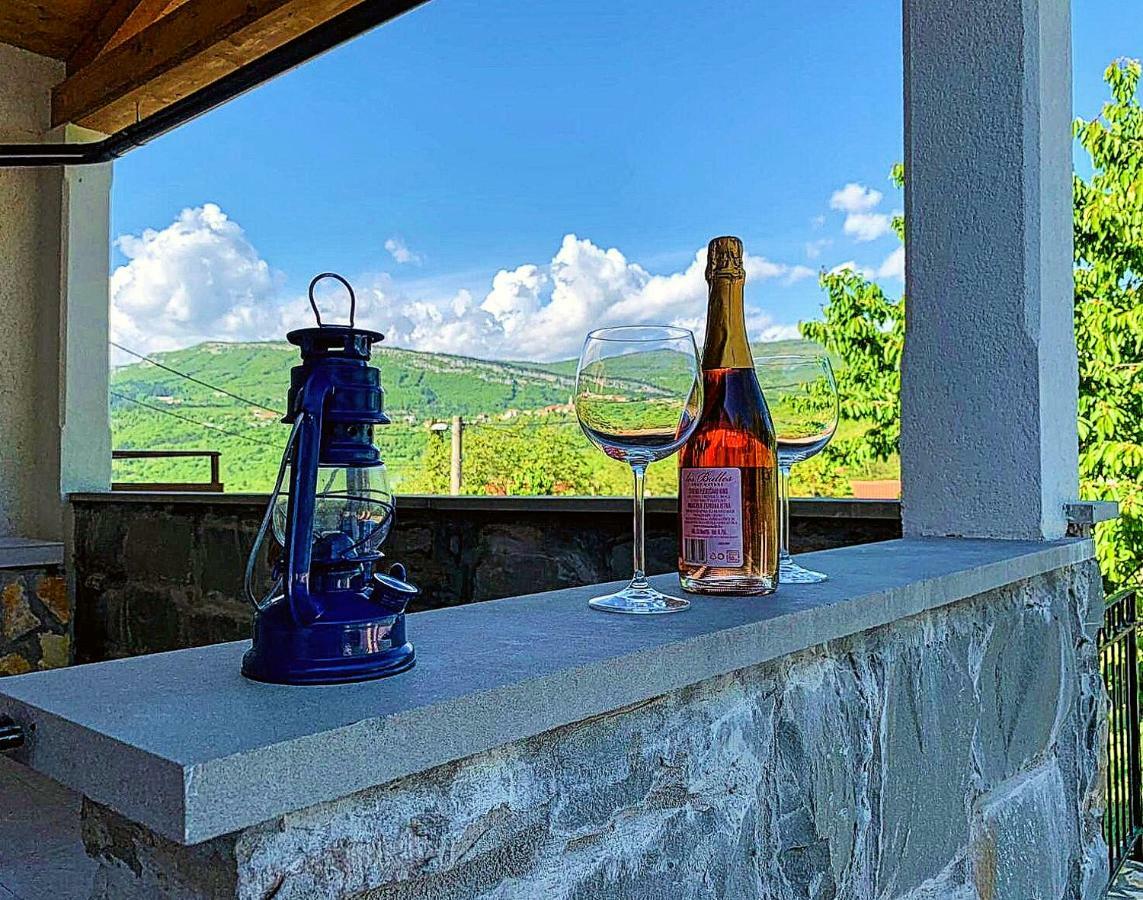 Holiday Home Deni Roč エクステリア 写真